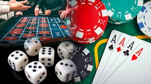 Antarmuka aplikasi totokita2 menunjukkan menu utama dengan opsi Liga 1, live-dealer, dan slot