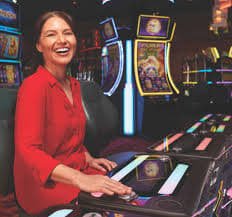 Layar pilihan meja Teen Patti di aplikasi totokita2 menampilkan berbagai tingkat taruhan dan jumlah pemain